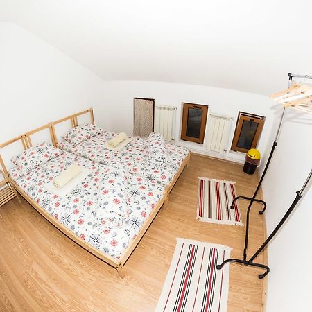 Exit Routine Hostel Тімішоара Екстер'єр фото
