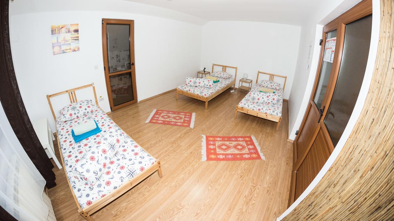 Exit Routine Hostel Тімішоара Екстер'єр фото