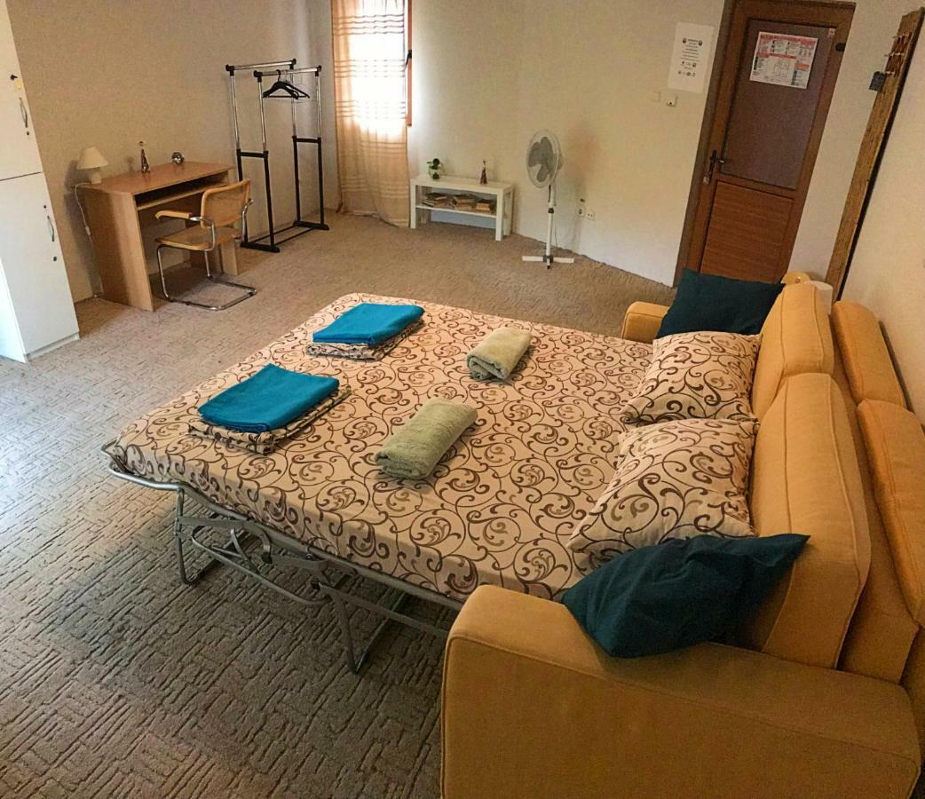 Exit Routine Hostel Тімішоара Екстер'єр фото